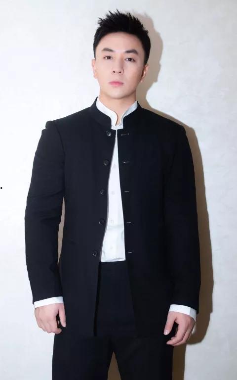 最新爆料童星出身的男星,揭秘童星出身的男星成长之路